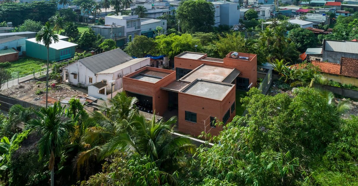 Tropical Modern House