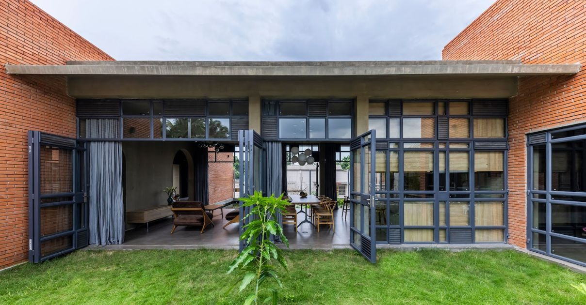 Tropical Modern House