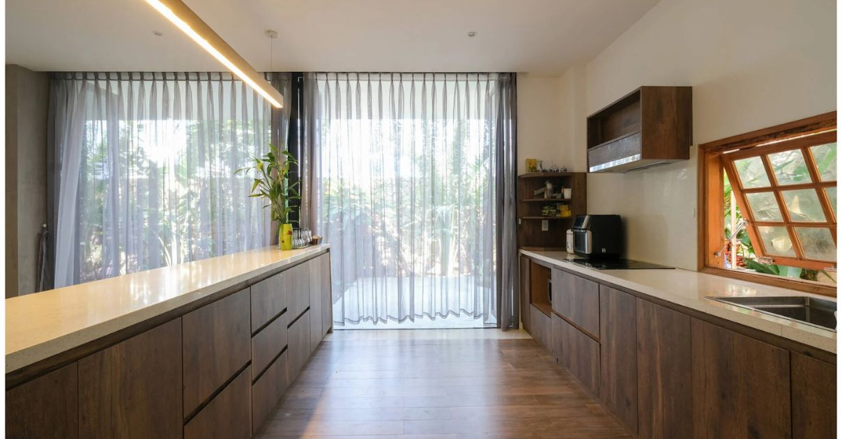 Tropical Modern House